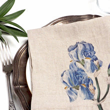 Load image into Gallery viewer, Set of 6 Garden Flowers Napkins.