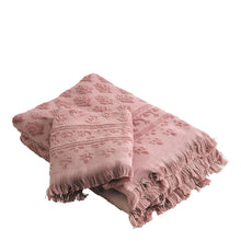 Lade das Bild in den Galerie-Viewer, Small Indian Rose Hand Towel.