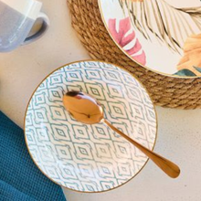 Charger l'image dans la galerie, MADISON TROPICAL ROSE 18-Piece Tropical Porcelain Dinner Set for 6 | Luxury Botanical Tableware.