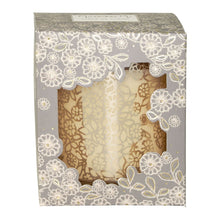 Lade das Bild in den Galerie-Viewer, Glass Bell With Metal Base Fleur D'Or Candle.