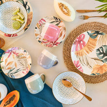 Charger l'image dans la galerie, MADISON TROPICAL ROSE 18-Piece Tropical Porcelain Dinner Set for 6 | Luxury Botanical Tableware.