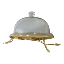Lade das Bild in den Galerie-Viewer, Elevated Gold Leaf Cake Plate With Glass Dome.
