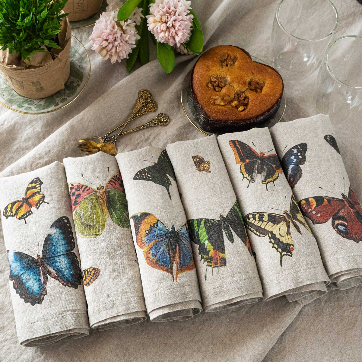 Set of 6 Flying Butterflies Napkins.