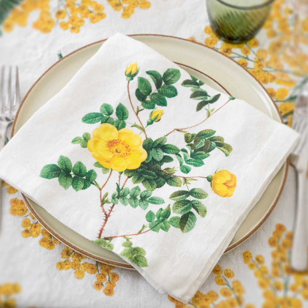 Set of 6 Yellow Flowers Napkins.