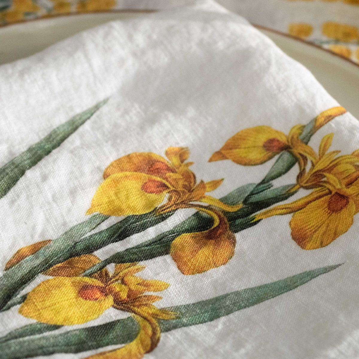 Set of 6 Yellow Flowers Napkins.