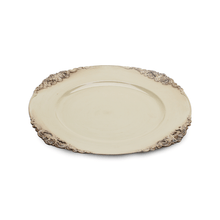 Lade das Bild in den Galerie-Viewer, Sous-Platte mit Details aus Kunststoff, Creme/Braun, 35 cm
