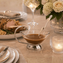 Load image into Gallery viewer, Caribbean Stainless Steel Gravy Boat with Spoon 450ml
