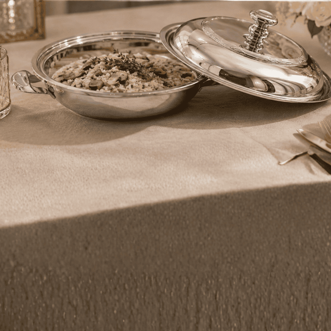 Monaco Stainless Steel Covered Serving Dish – 1.5 L – image 7 | House Art
