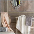Guest towel Floral softness.