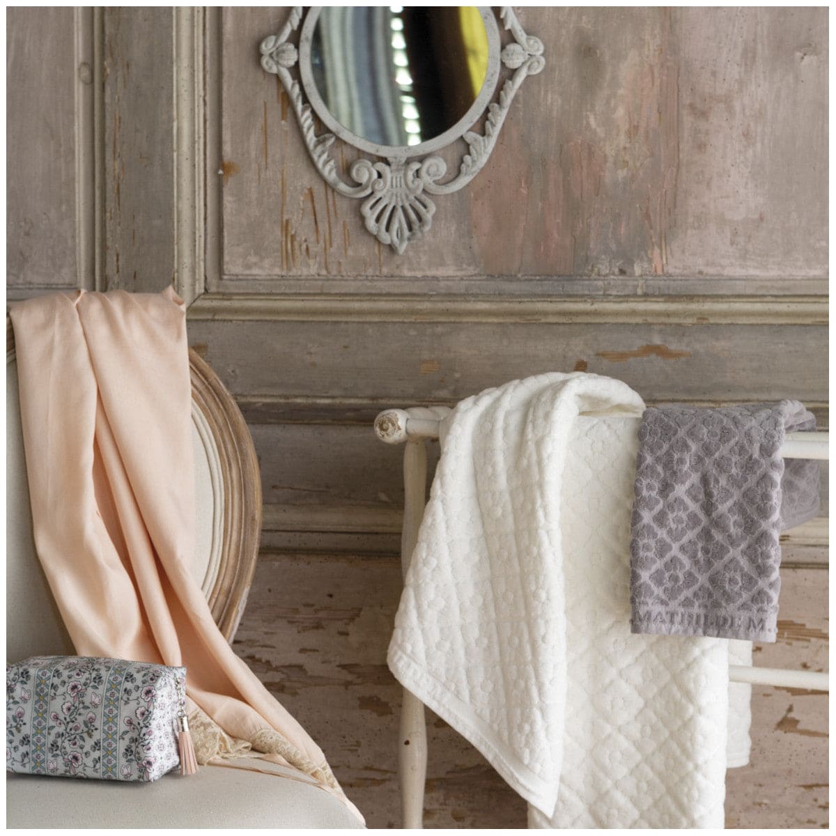 Guest towel Floral softness.