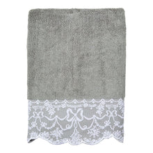 Lade das Bild in den Galerie-Viewer, Lace Aquarelle Towel
