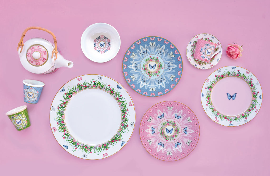 Set 4 Dessert Plates Spring Parade.