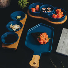 Load image into Gallery viewer, Porcelaine Blue Appetizer Board with a wooden handle 35x16x2cm
