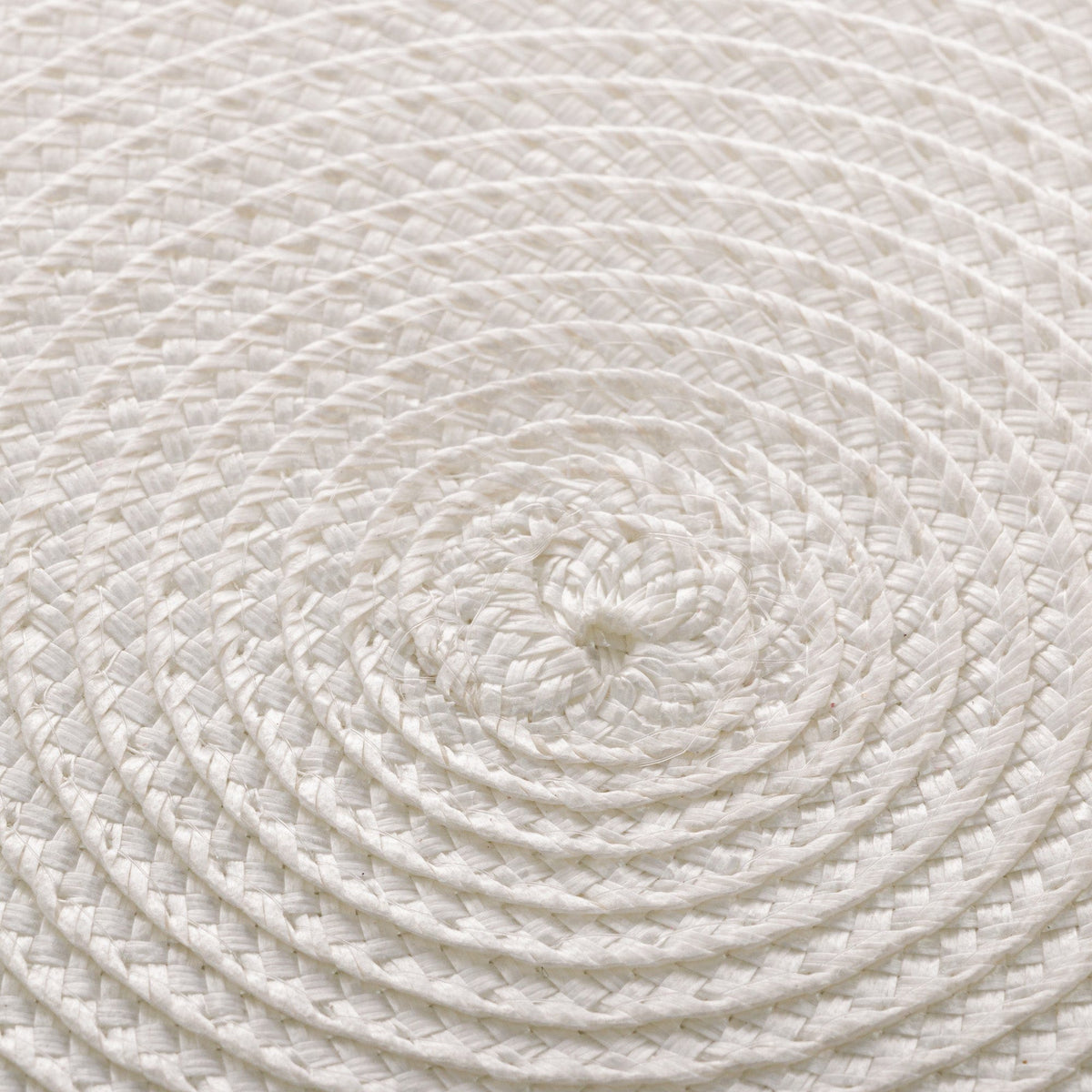Set of 4 Placemats PP White 38cm.